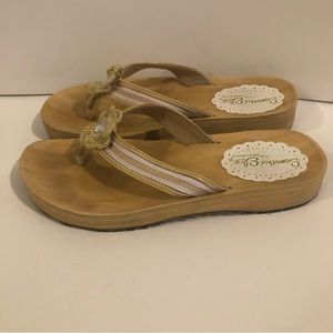 3/$20 Sketchers Flip Flops 🩴